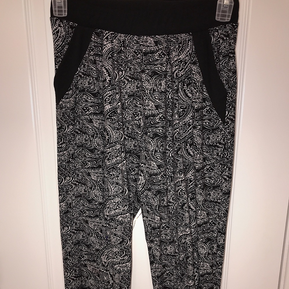 Soft Black & White Pants With Cuffed Ankles
